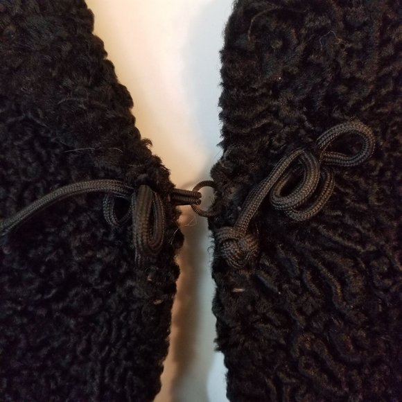 Furs by Truesdell Berlin Wisconsin Black Cape Vintage Formal S M L Persian Lamb - Picture 5 of 8